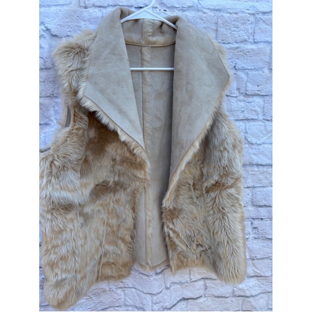 Women's Mobwife Beige Faux Fur‎ Vest Size OSfm